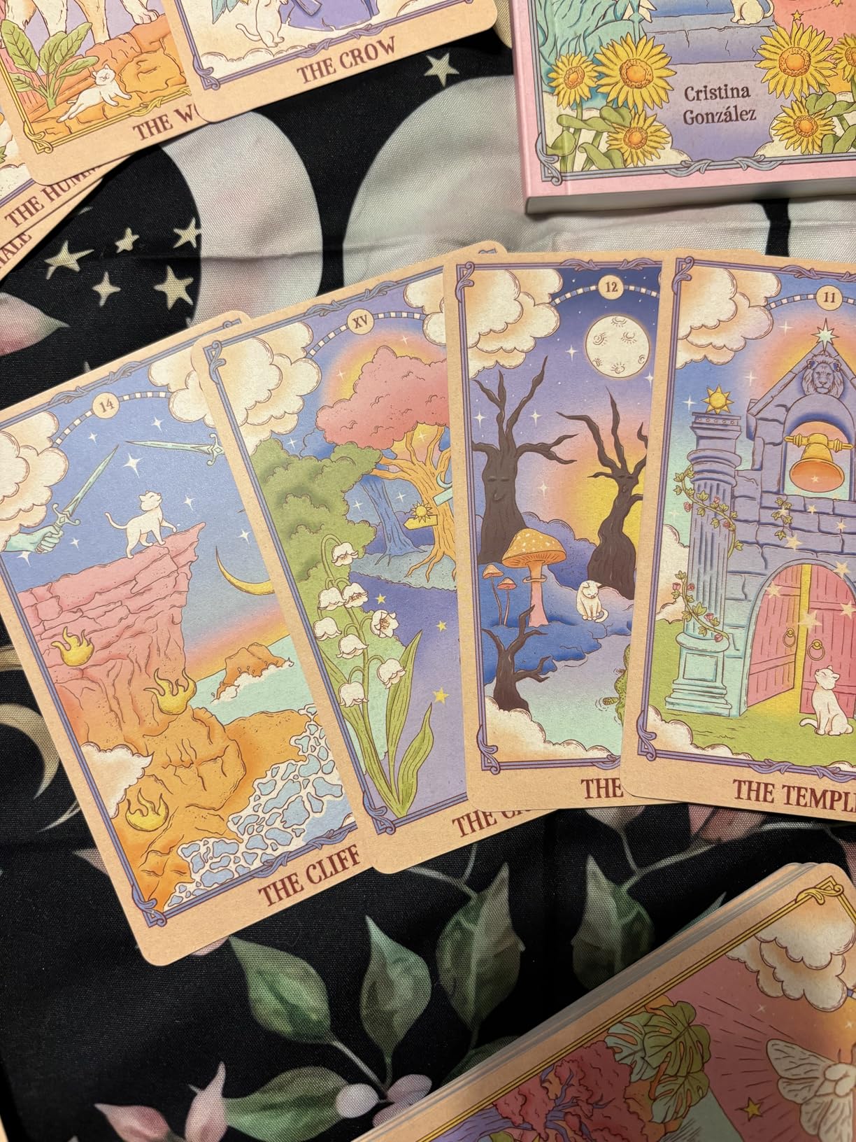 Alchemy of the Spirit Oracle Deck – Symbolic Guidance for Self-Discovery with Illustrated Guidebook